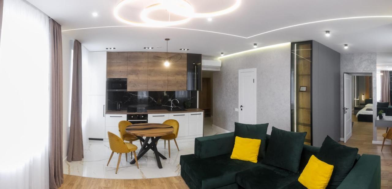 Vip Центр Львова Джакузі Камін Площа Ринок Exteriör bild